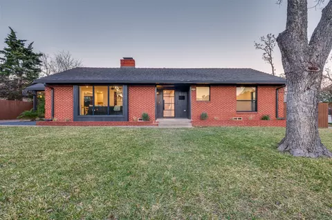 514 Aqua Dr, Dallas, TX 75218