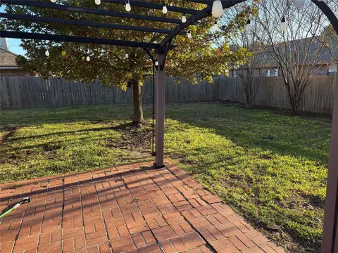 Exterior - 921 Cloud Croft, Hewitt, TX 76643 photo 2 of 3
