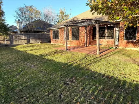 Exterior - 921 Cloud Croft, Hewitt, TX 76643 photo 3 of 3