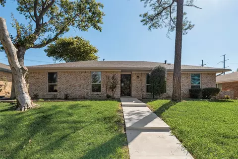 1574 College Pkwy, Lewisville, TX 75077