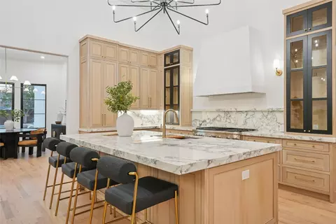 2095 Courtland Dr, Frisco, TX 75034