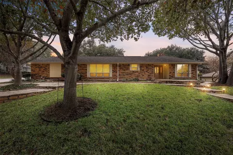 3900 Green Valley Dr, Waco, TX 76710
