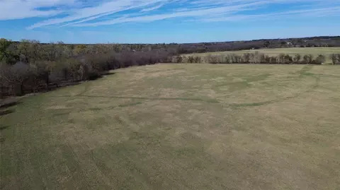 2800 E Lake Dr, Weatherford, TX 76087