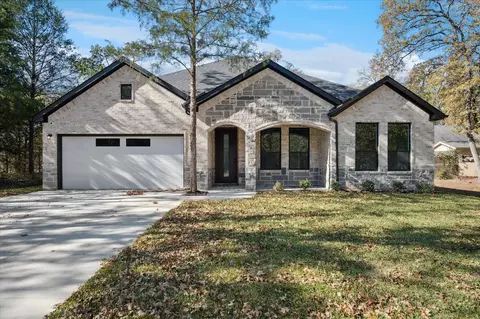 207 Driftwood Dr, Trinidad, TX 75163