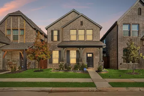 2621 Gateway Ave, Corinth, TX 76210