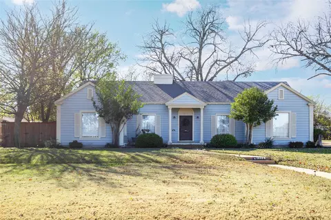 2005 1st St, Brownwood, TX 76801