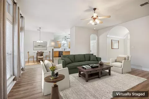 100 Lorient Dr, Mansfield, TX 76063