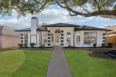 1403 Signet Dr, Euless, TX 76040