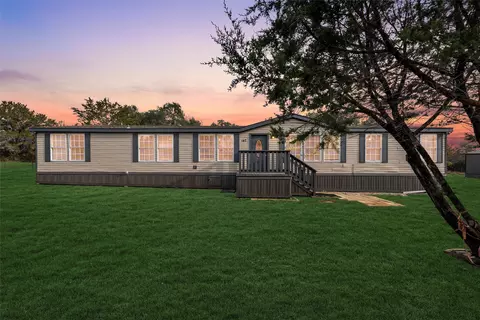 149 Pioneer Trl, Weatherford, TX 76087