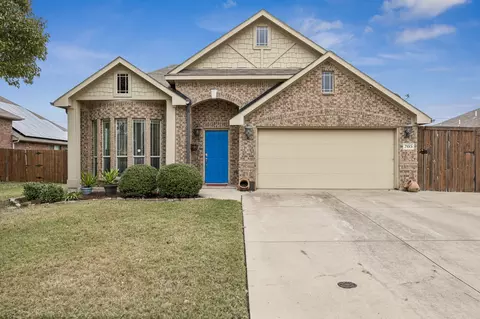 705 Bayshore Dr, Mansfield, TX 76063