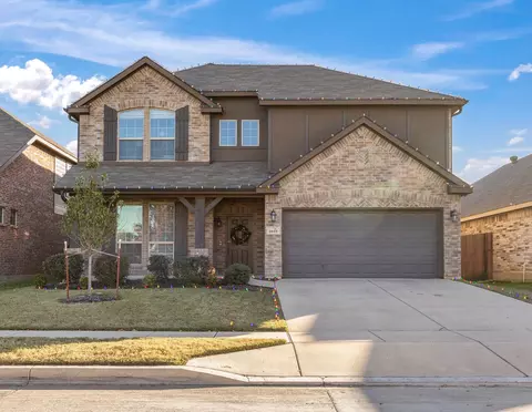 2105 Leonard Ranch Rd, Fort Worth, TX 76134