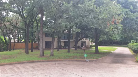 613 Colts Neck Ct, Colleyville, TX 76034