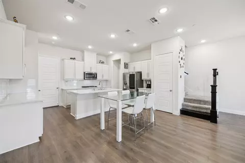 12986 Jk Ojha St, Farmers Branch, TX 75234