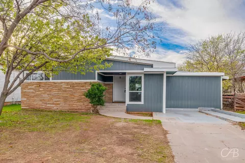 1018 S Pioneer Dr, Abilene, TX 79605