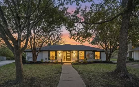 2708 Lark Cir, Plano, TX 75075