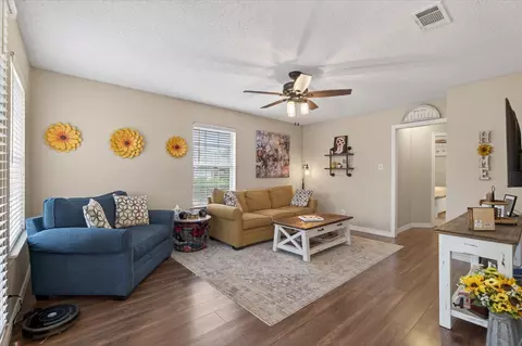 2029 Laney Dr, Sanger, TX 76266