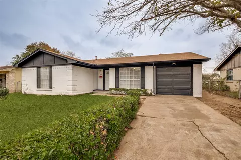 3474 Pacesetter Dr, Dallas, TX 75241