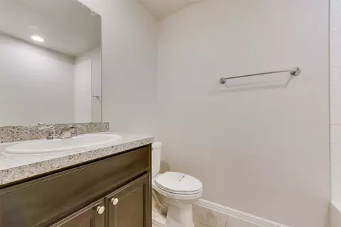 Bath - 711 Durango Ln, Cleburne, TX 76033 photo 2 of 2