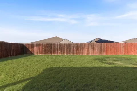 Exterior - 711 Durango Ln, Cleburne, TX 76033 photo 3 of 5