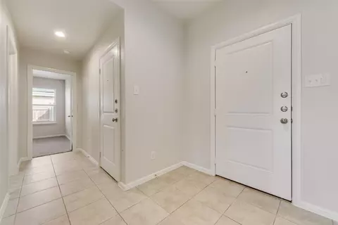 Entry Way - 711 Durango Ln, Cleburne, TX 76033 photo 1 of 3