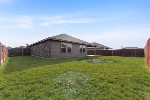 Exterior - 711 Durango Ln, Cleburne, TX 76033 photo 5 of 5