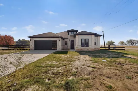100 Diamond T Ranch Rd, Trinidad, TX 75163