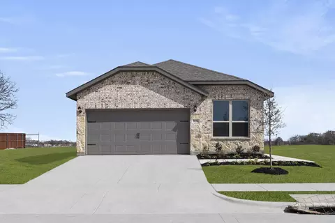 8216 Kingfisher Rd, Aubrey, TX 76227