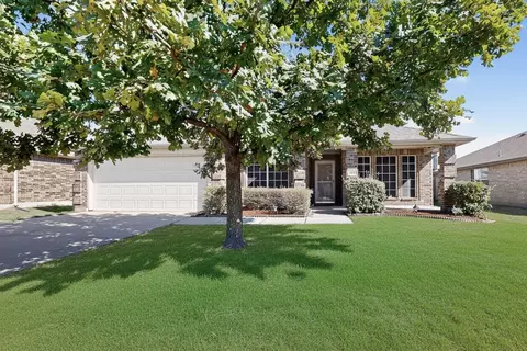 604 Preston Dr, Royse City, TX 75189