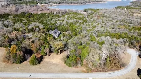 49 N Oakmont Ct, Gordonville, TX 76245