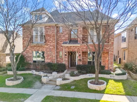 2242 Legacy Trl, Irving, TX 75063