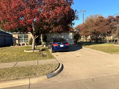 1327 Trula Ln, Irving, TX 75060
