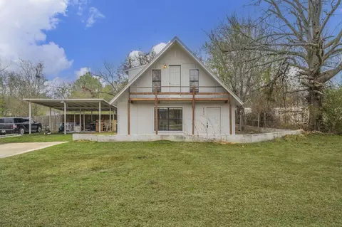 2190 Shiloh St, Paris, TX 75460