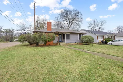 531 W Bullock St, Denison, TX 75020