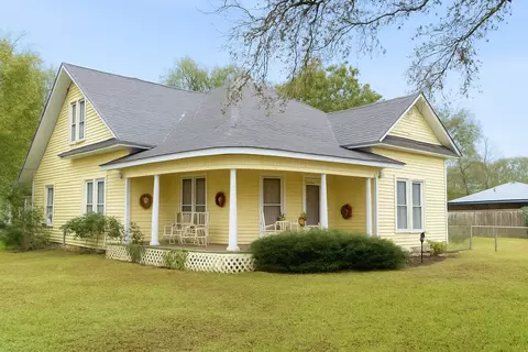 314 Cockerell St, Eustace, TX 75124