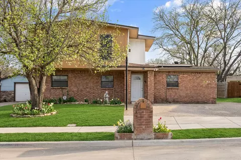 4628 Burton Ave, Fort Worth, TX 76105