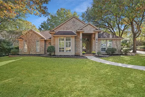 102 High View Ct, Ovilla, TX 75154