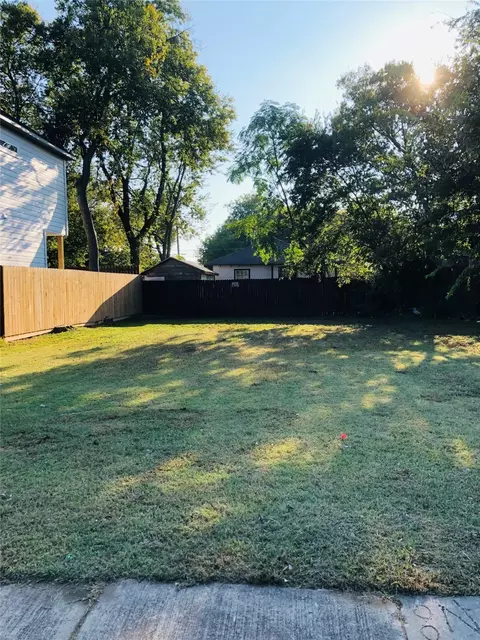 2719 Cross St, Dallas, TX 75210