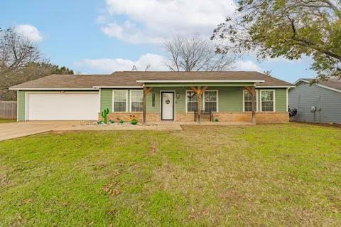 304 W 4th Ter, Springtown, TX 76082