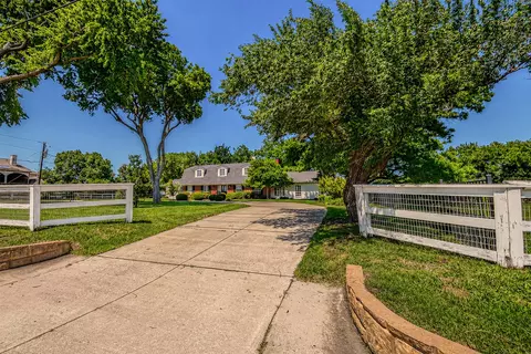 9310 Merritt Rd, Rowlett, TX 75089