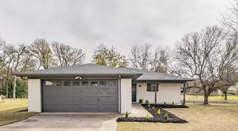 5613 Pecos Ct, Granbury, TX 76049