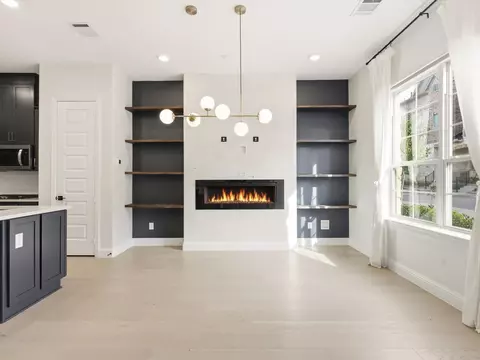 4413 Murphy Ln, Carrollton, TX 75010