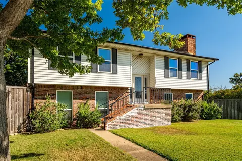 1901 Forestwood Dr, Richardson, TX 75081