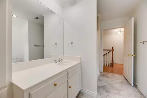 Bath - 9712 County Road 2432, Terrell, TX 75160 photo 5 of 5