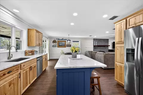Kitchen - 7981 Fm 1861, Eustace, TX 75124 photo 2 of 4