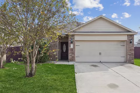 1020 Walnut Ridge Dr, Hutchins, TX 75141