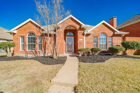 3932 Luke Ln, Carrollton, TX 75007