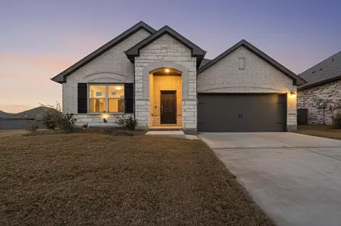 7346 Red Twig Trl, Venus, TX 76084
