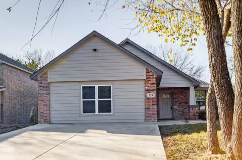 324 S Watson St, Alvarado, TX 76009
