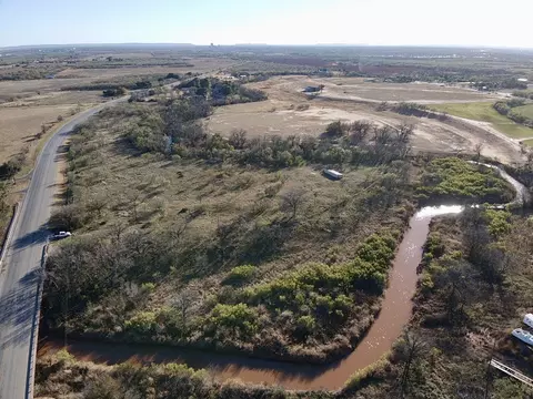 5900 W Lake Rd, Abilene, TX 79601
