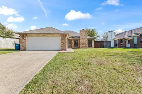 3205 Hillcrest Dr, Rowlett, TX 75088